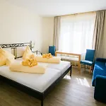 Hotel & Restaurant Mainaublick 3*