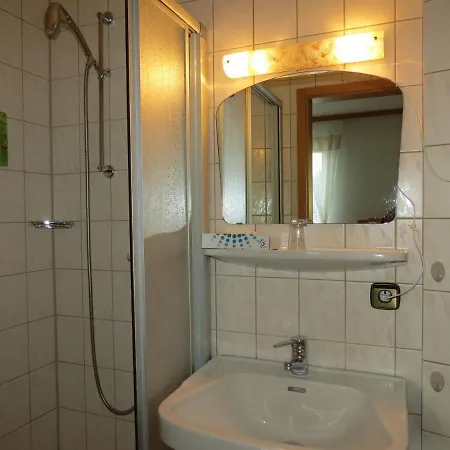 & Restaurant Mainaublick Hotel 3*