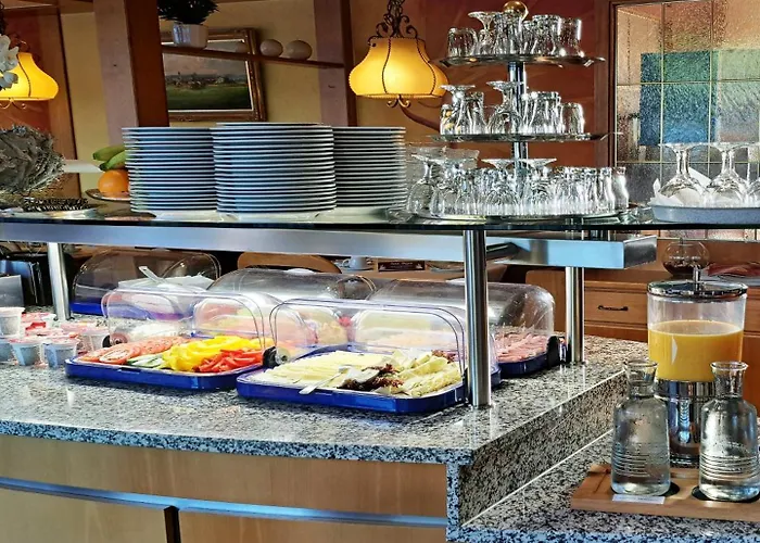 & Restaurant Mainaublick 3*