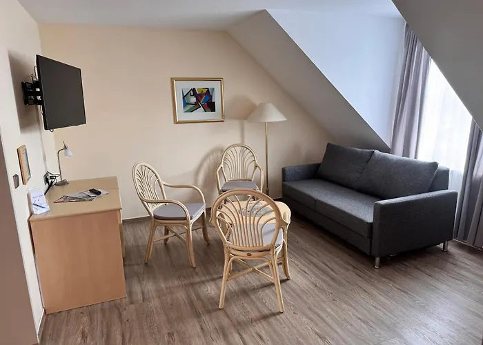 & Restaurant Mainaublick ホテル