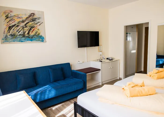 ホテル & Restaurant Mainaublick