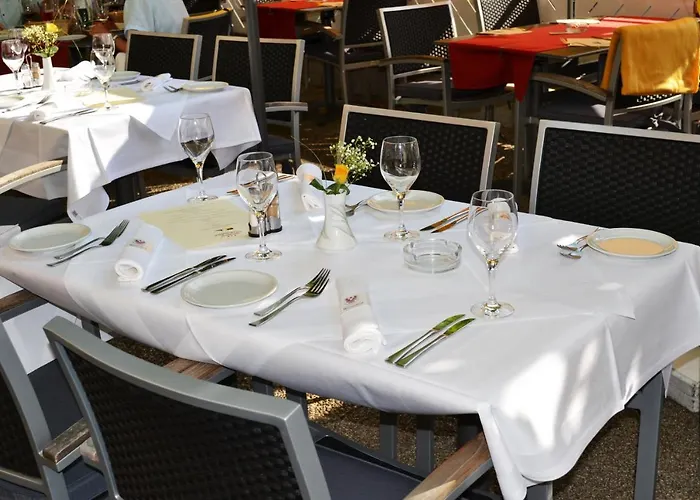 & Restaurant Mainaublick ウールディンゲン・ミュールホーフェン